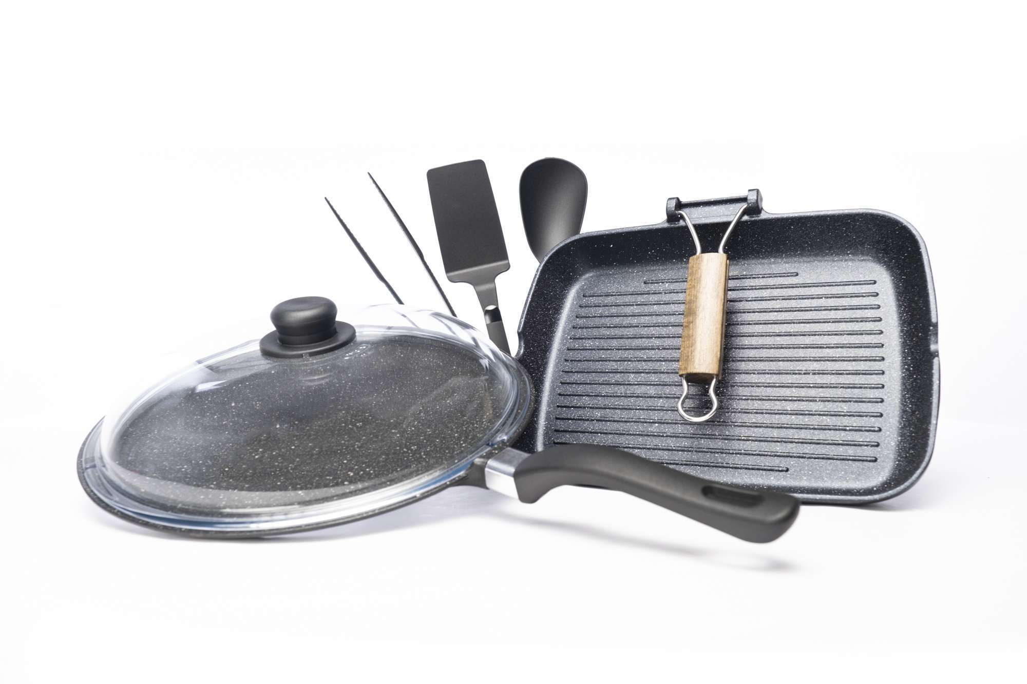 Batteria Set Essential 6 pz con Bistecchiera, Fornetto con coperchio bombato e 3 Utensili in Nylon